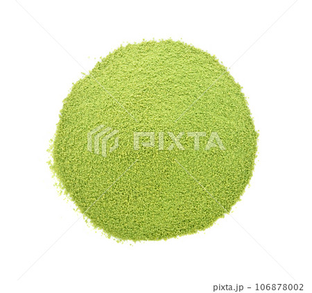 powder green tea isolated on white background 106878002