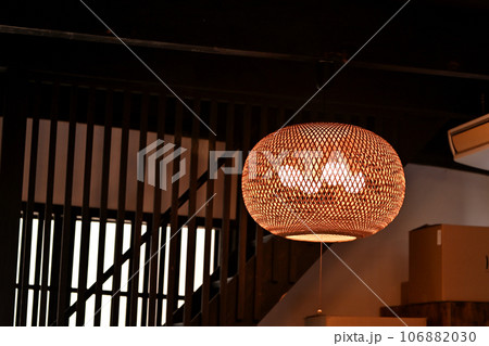 広島県竹原の古民家の灯かり 106882030