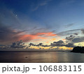 三日月と海の景色 106883115