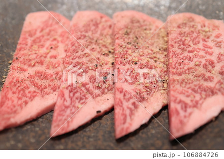 黒毛和牛焼肉A5(上ロース) 黒毛和牛焼肉A5(上ロース) 106884726