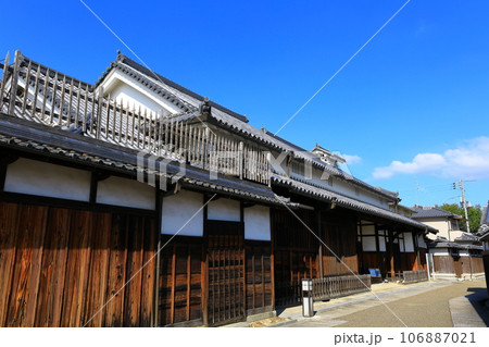 富田林　寺内町　古い町並みの風景　旧杉山家住宅 106887021
