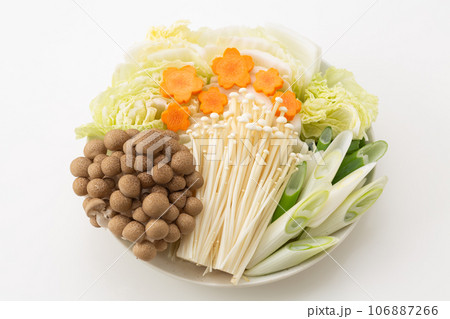 しゃぶしゃぶ用の鍋野菜 106887266