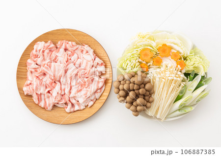 しゃぶしゃぶ用の鍋野菜 106887385