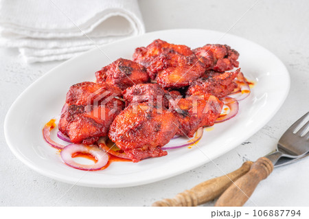 Chicken tikka 106887794