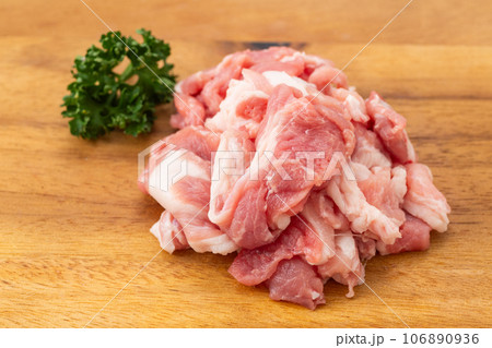 豚の細切れ肉 豚の細切れ肉 106890936