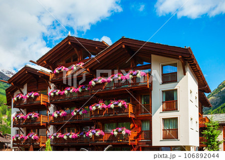 Traditional houses in Zermatt, Switzerland 106892044