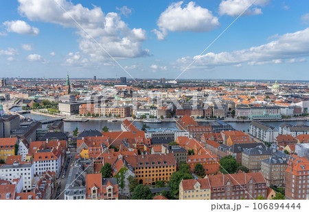 北欧デンマーク 首都コペンハーゲンの全景 北欧デンマーク 首都コペンハーゲンの全景 106894444