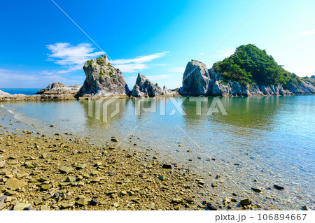 朝の浄土ヶ浜 106894667