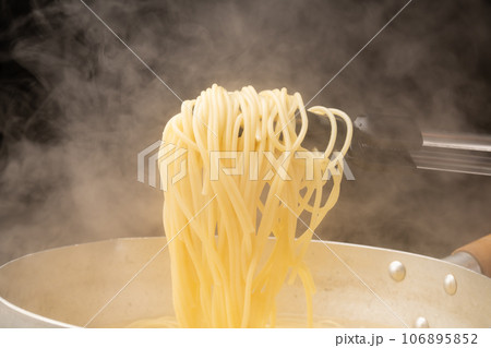 パスタ　トング 106895852