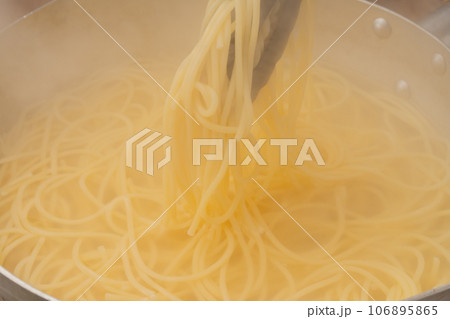 パスタ　トング 106895865