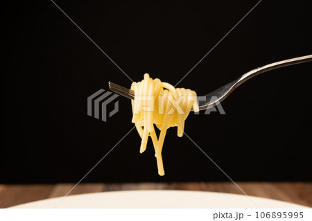 パスタ フォーク オリーブオイル パスタ フォーク オリーブオイル 106895995