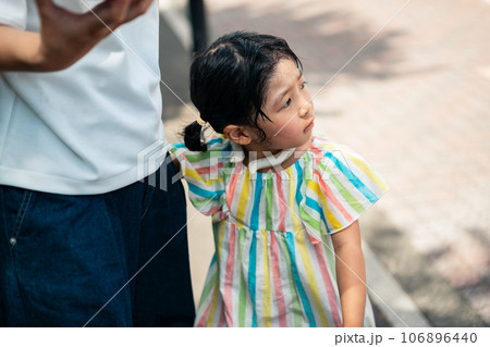 5 years old 106896440