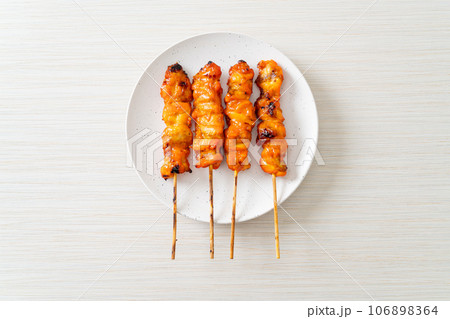 grilled chicken skewer yakitori serve in izakaya style grilled chicken skewer yakitori serve in izakaya style 106898364