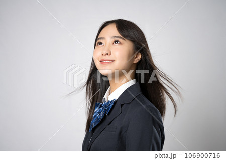 女子高生のポートレート 106900716
