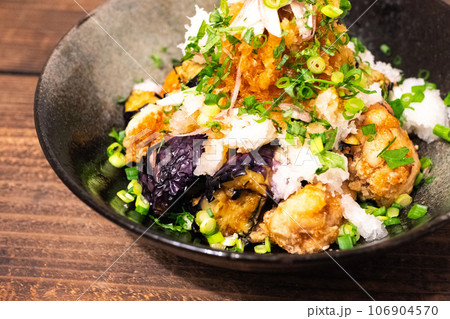 揚茄子と唐揚げのおろしポン酢あえ 106904570