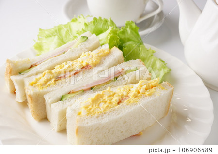 おいしいミックスサンドと紅茶 106906689