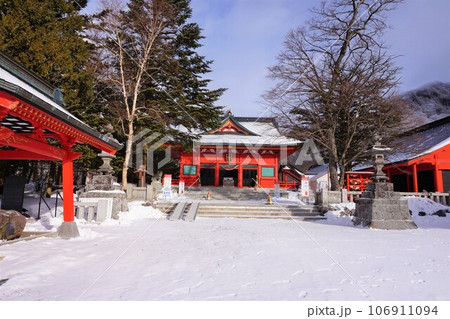 赤城神社　拝殿　参拝　群馬県　赤城山　大洞赤城神社　元宮赤城神社　啄木鳥橋　冬　 106911094