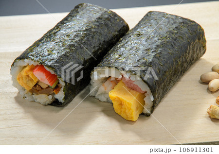 節分の恵方巻 節分の恵方巻 106911301