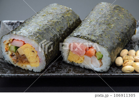 節分の恵方巻 節分の恵方巻 106911305