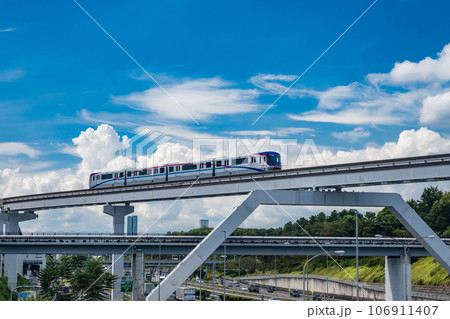 彩都線を彩都西駅へ向かうモノレール 彩都線を彩都西駅へ向かうモノレール 106911407