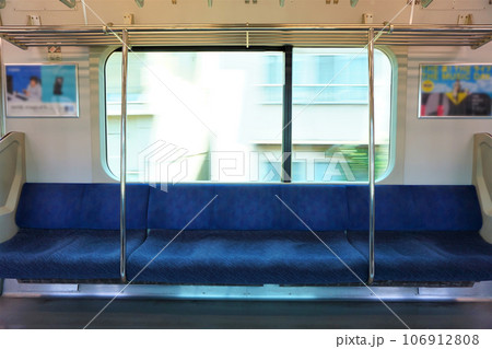 JR　東日本　電車内　座席 106912808