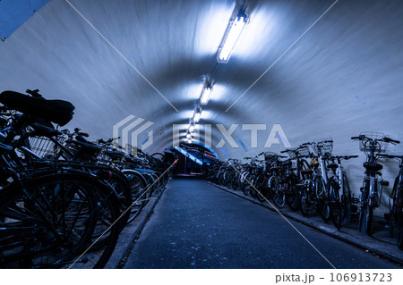 渋谷ハチ公口自転車駐輪場 106913723