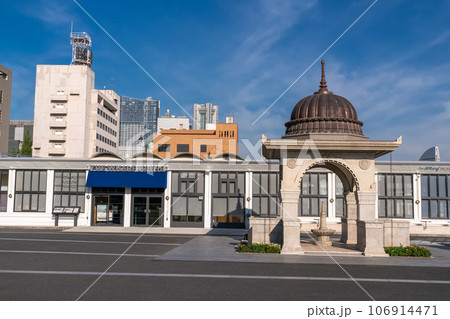 《神奈川県》横浜山下公園・朝の都市風景 《神奈川県》横浜山下公園・朝の都市風景 106914471