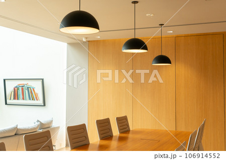 会議室　レンタルオフィス　無人 106914552