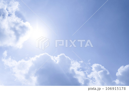 夏空の太陽と雲　横浜 106915178