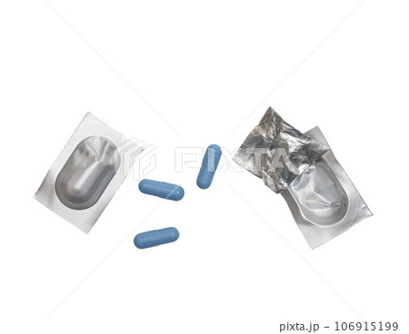 blister packs of medicines 106915199