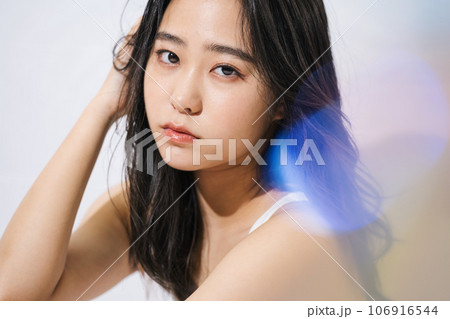 若い女性のビューティーイメージ 106916544