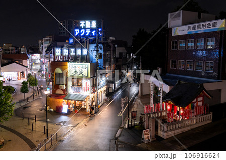 《東京都》ノスタルジックな街並み・東京下町夜景 106916624