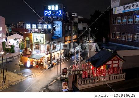 《東京都》ノスタルジックな街並み・東京下町夜景 106916628