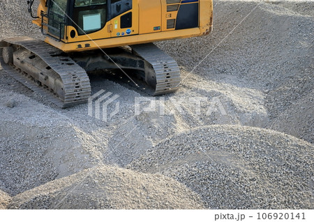 砕石の山 イメージ 砕石の山 イメージ 106920141
