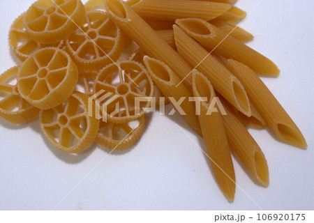 乾燥パスタ　素材 106920175