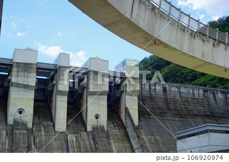 台風後の日吉ダム 台風後の日吉ダム 106920974