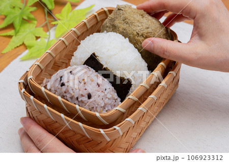 おにぎり弁当 おにぎりのみ 手 おにぎり弁当 おにぎりのみ 手 106923312
