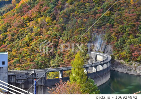 紅葉の鳴子ダム 紅葉の鳴子ダム 106924942