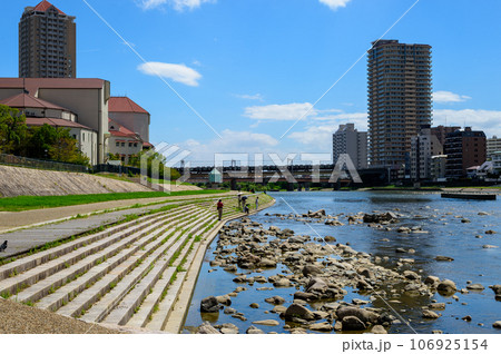 阪急今津線鉄橋 106925154