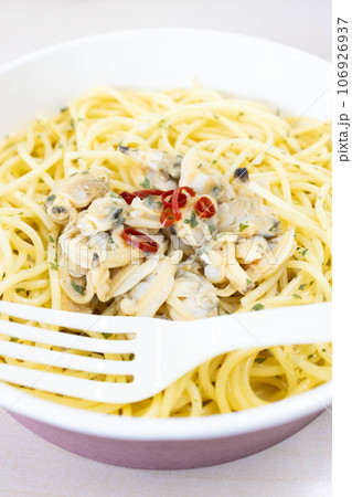 美味しいコンビニのボンゴレスパゲティ 美味しいコンビニのボンゴレスパゲティ 106926937