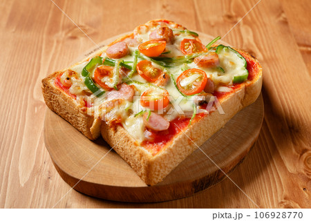 ピザトースト 106928770