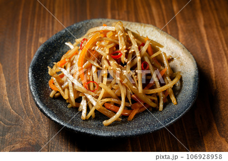 きんぴらごぼう 106928958