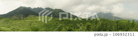 根子岳と阿蘇山 106932311
