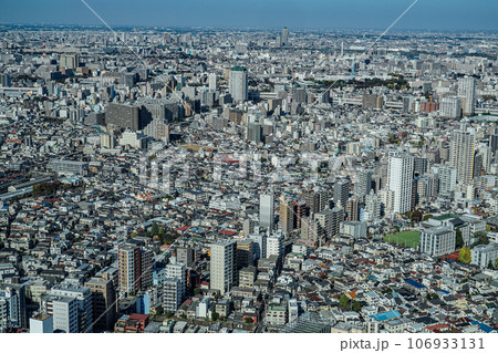 サンシャイン60展望台から見える東京の街並み サンシャイン60展望台から見える東京の街並み 106933131