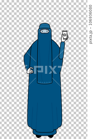 仕事でスマホを使うブルカ姿のイスラム女性 106936080