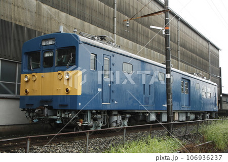 下関総合車両所岡山電車支所に留置中のクモヤ145系 106936237