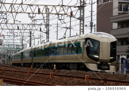 東武スカイツリーラインを行く東武特急リバティ 106938969