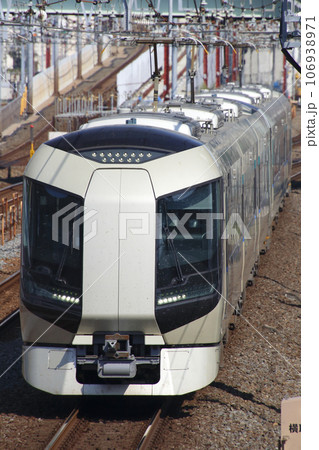 東武スカイツリーラインを行く東武特急リバティ 106938971