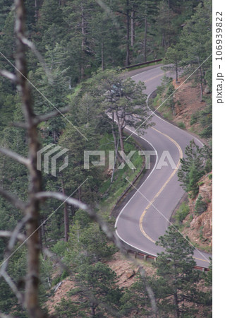 Mountain Pass Driving down from Estes Park 106939822