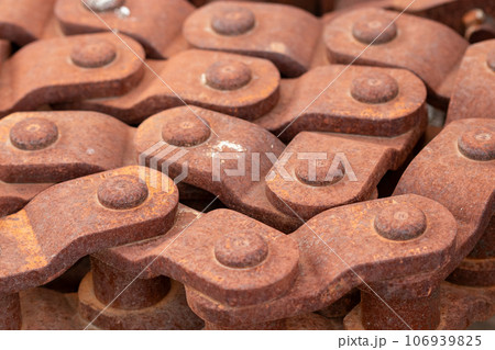 Close up of a old rusty chain links Close up of a old rusty chain links 106939825